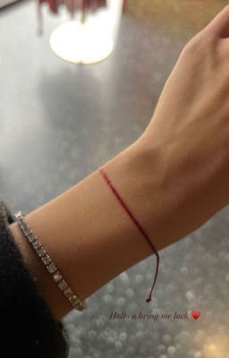 фенечка на руке//Дмитрий Масленников