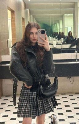 Хоть и преступница, но моя 🖤