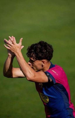 Век ему верна. 