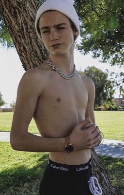 Папочка Пейтон