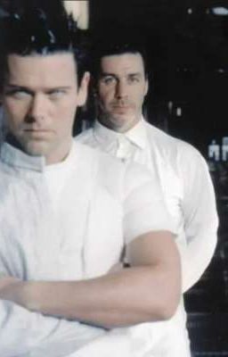 - Сводные враги -