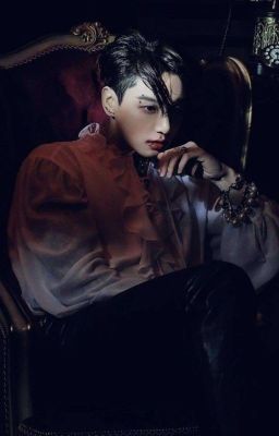 Мой парень вампир.