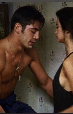 -Почему она?Из-за света, который излучает?-Нет,потому что с ней не надо светa💔