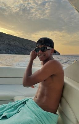 СВОДНЫЙ БРАТ (lamine yamal)