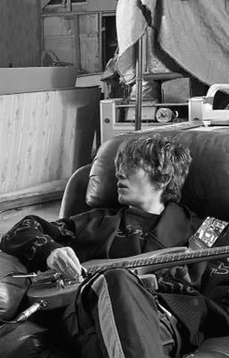 Тот кудрявый с вечеринки 