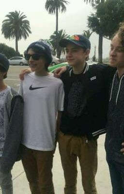 фанфик o Джейдене ,Джеке,Уайатте,Финне,Ноа)💝