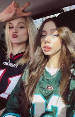 Больше чем подружки? 