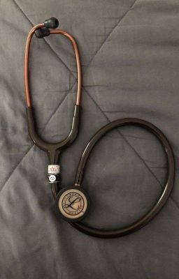 Название по умолчанию - Напишите собственное название истории