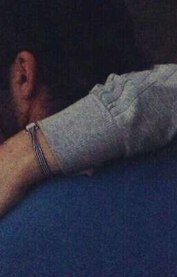 Подари мне немного тепла.