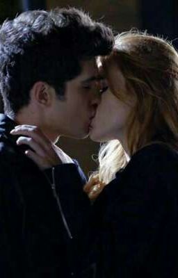 Моя влюбленность и его суровый взгляд..