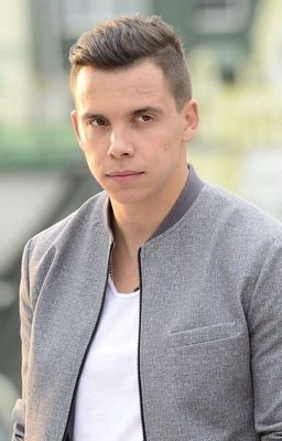 Черные и белые...