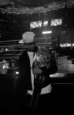 сквозь шум толпы