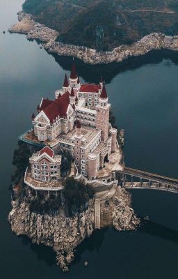 четверо, перевернувшие Саред