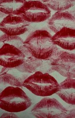 Целоваться хочу..