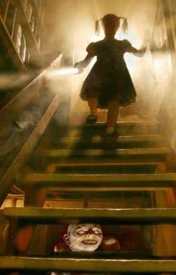 Рэйнбоу под лестницей