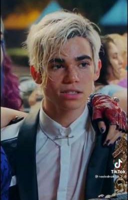 Она точно принцесса? [ ЗАМОРОЖЕН]