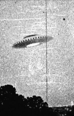 Теории и рассуждения | НЛО - это люди из будущего или жители из других планет?