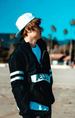 Просто скажи,что ты меня не бросишь(фф с я еще не определилалась кем,Но С Ваней)