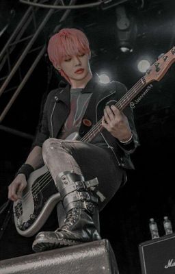 Музыкант Чхве Ёнджун и его фанат Бомгю 