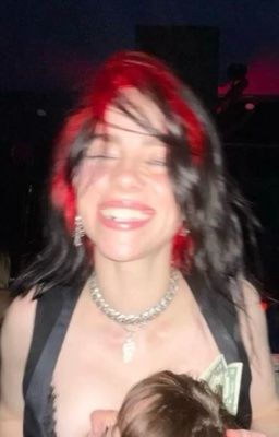 «Между нами война»