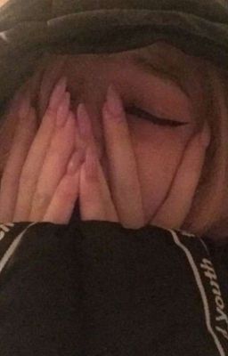 Эта боль мучает меня..