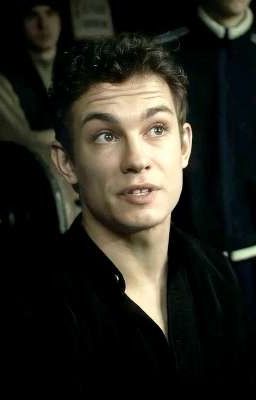 Отдать тебе любовь?...