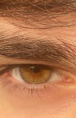 Мальчик с янтарными глазами