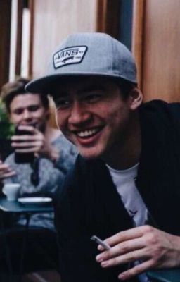 Между привычкой и зависимостью|c.t.h.